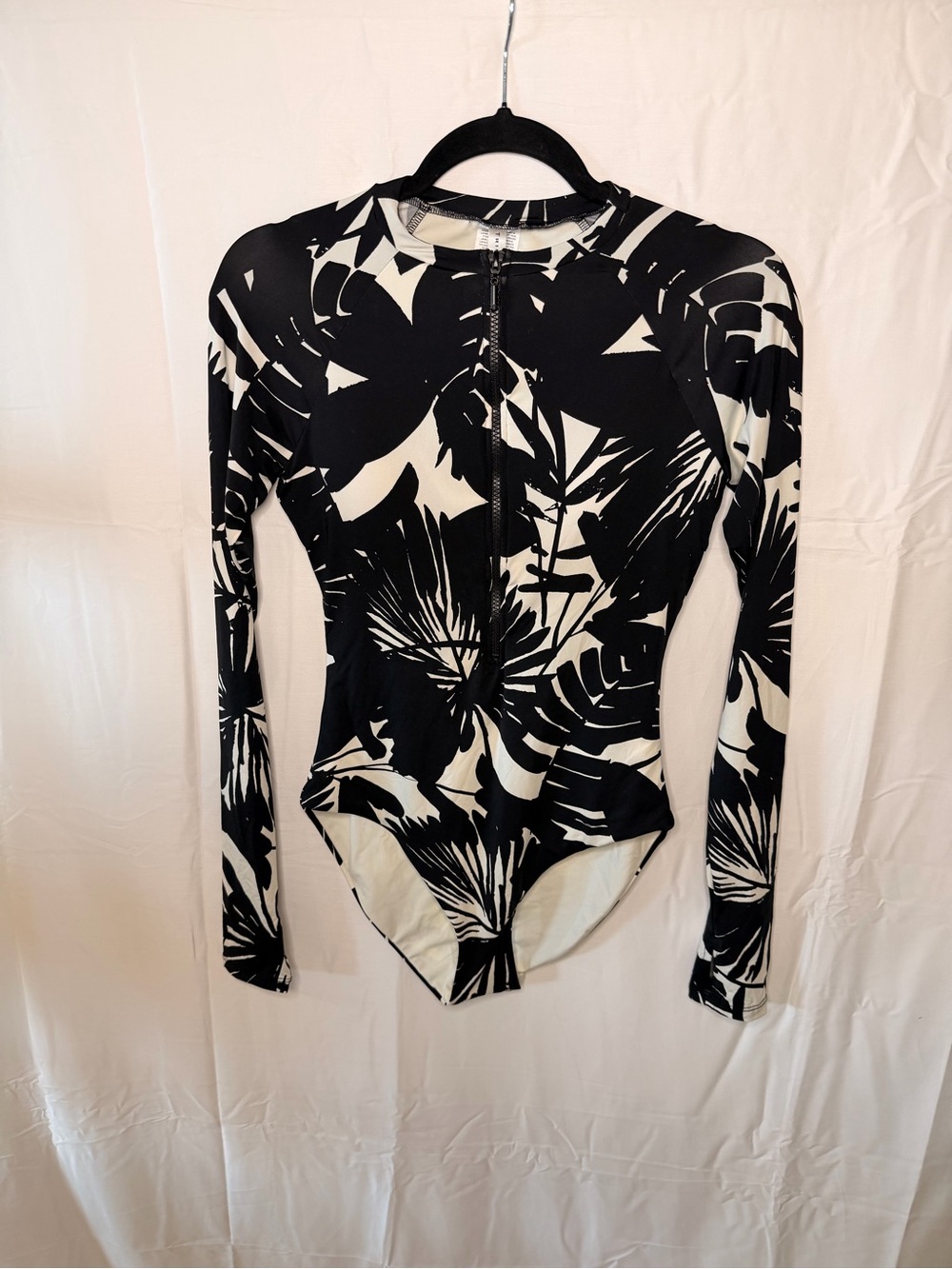 Trina Turk Black & White Floral Zip-Front Long-Sleeve Swim Bodysuit